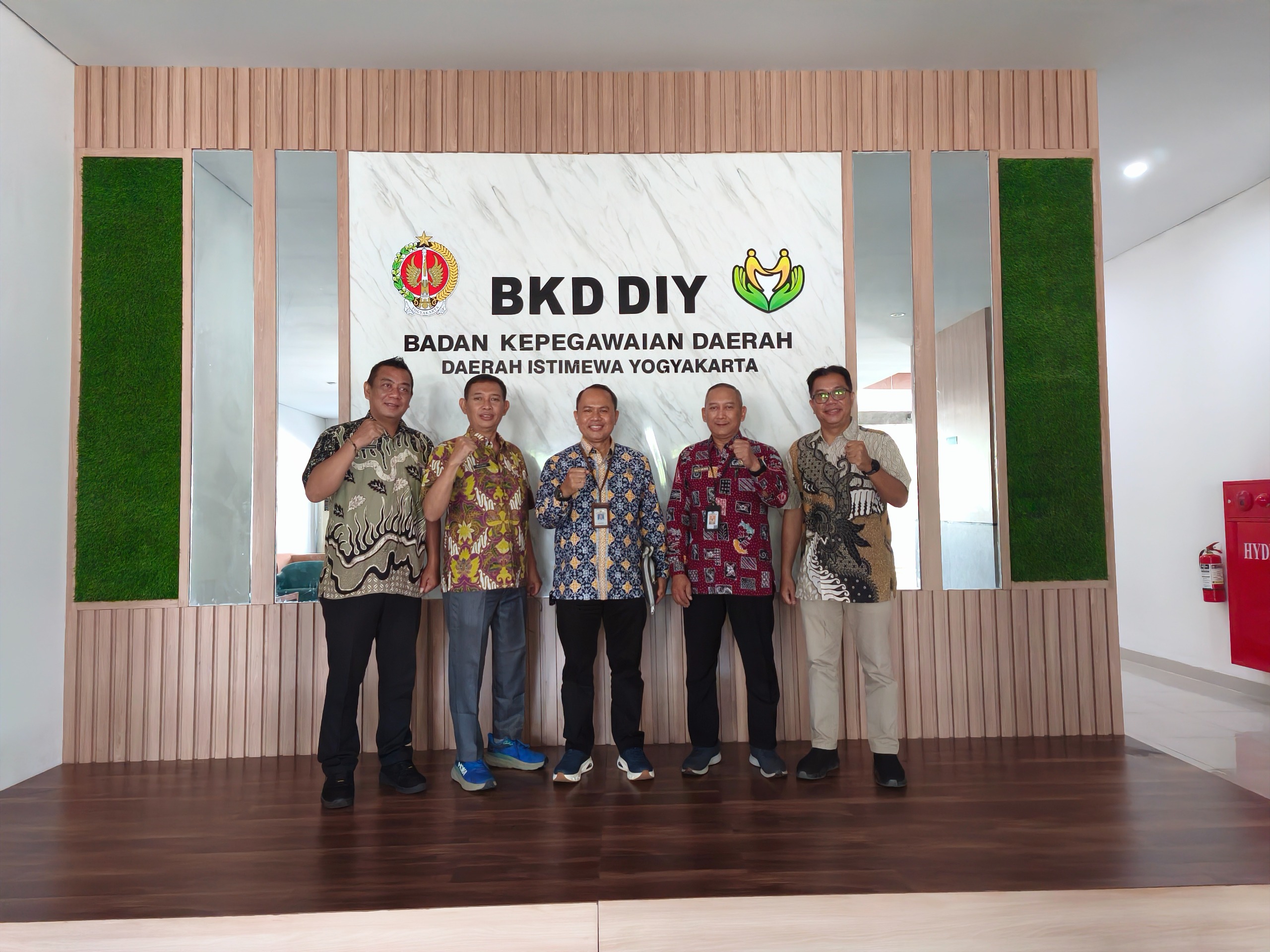 KUNJUNGAN KERJA KOMISI A DPRD KABUPATEN SIDOARJO KE BKD DIY BAHAS PENGEMBANGAN KOMPETENSI ASN